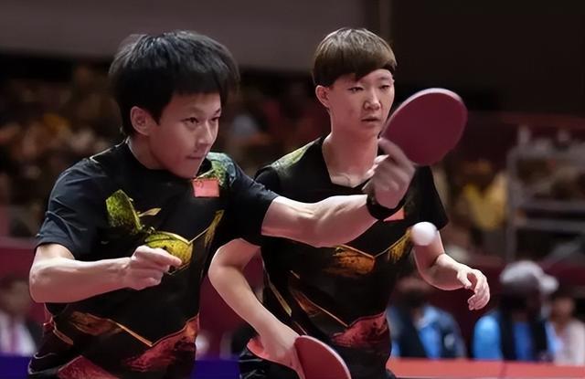 战沙特王大雷被捧，战澳大利亚被骂，王大雷还要在国家队待多久？.